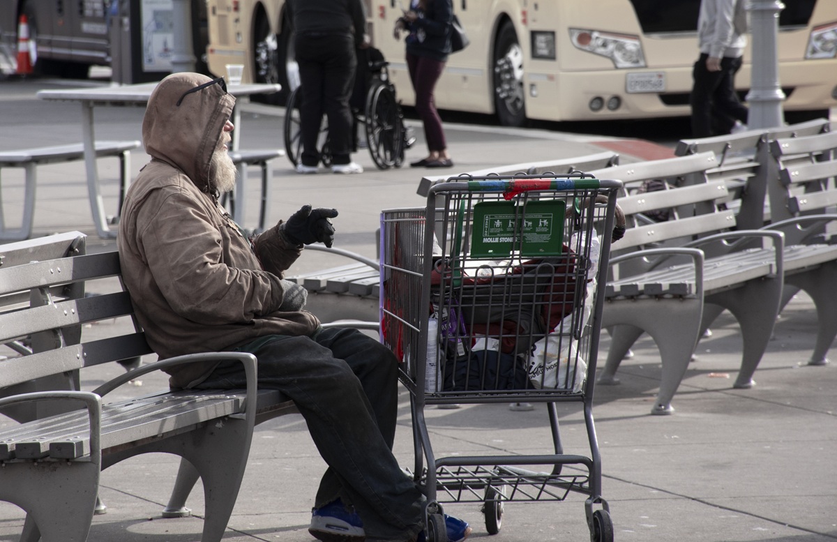Science Pub: Homelessness and Health: Understanding the Human Cost image